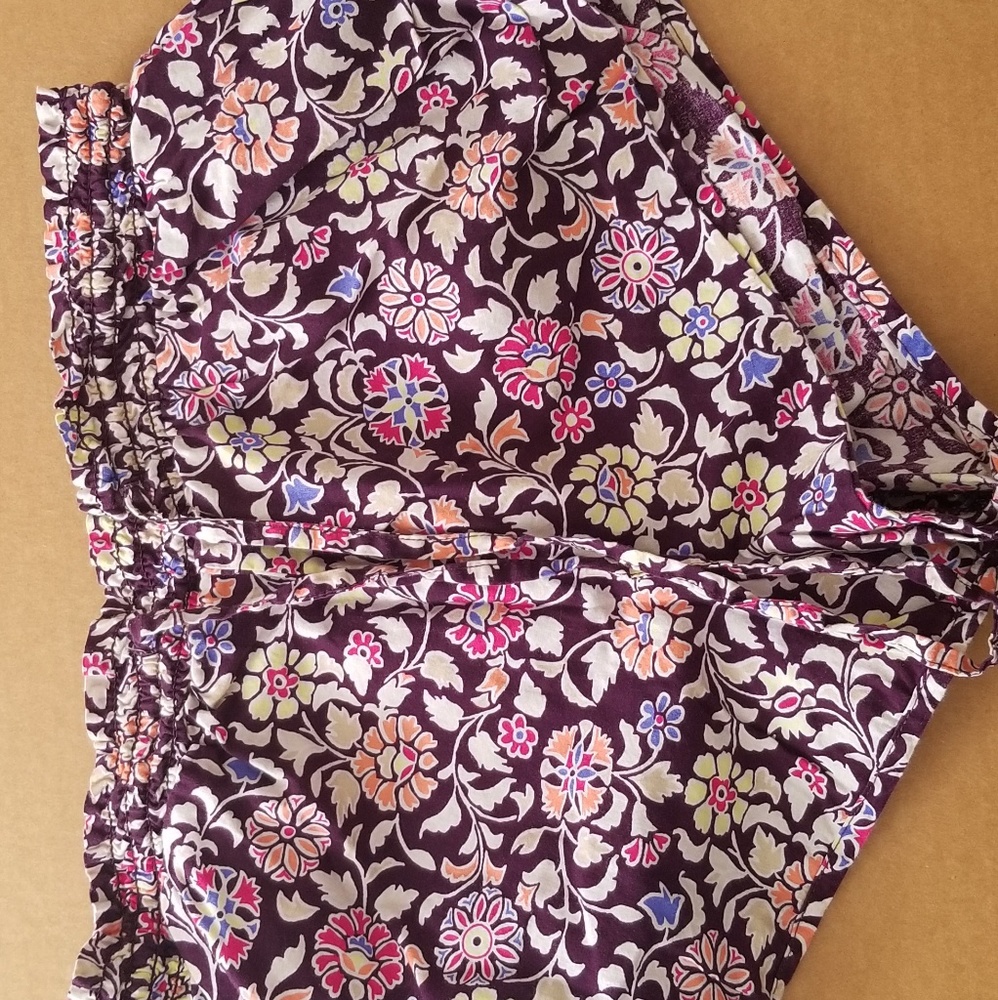 Nicely detailed high waisted shorts . GAP BODY